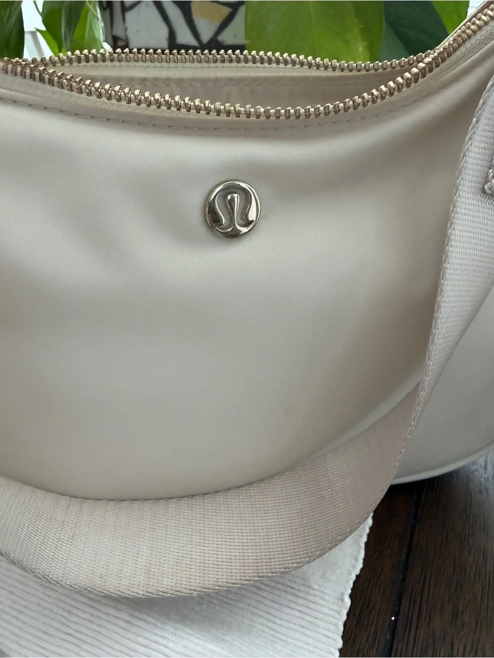 Lululemon City Essentials mini shoulder bag